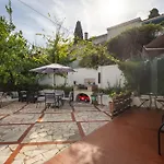 Πανσιόν Mahouse 3*